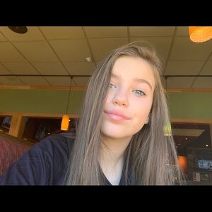 Meet your Posher, Ava